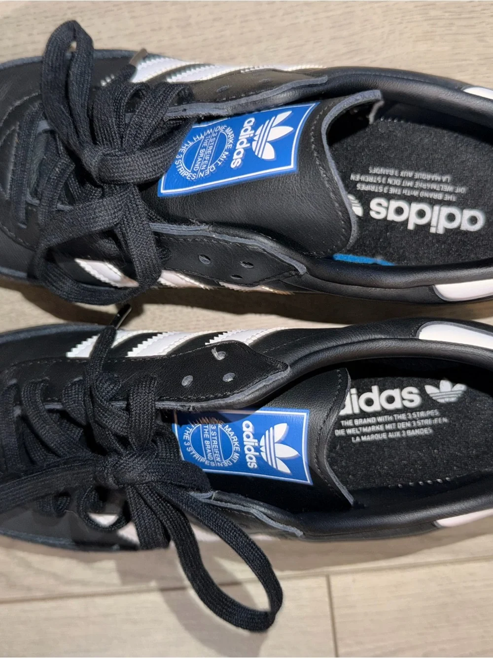 adidas samba Men's Black & White Classic Sneakers worn lightly 1x